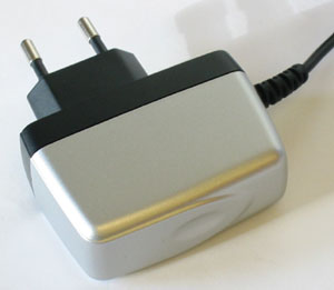 Ladeger�t SILVER f�r Samsung ( Modelle siehe Text )